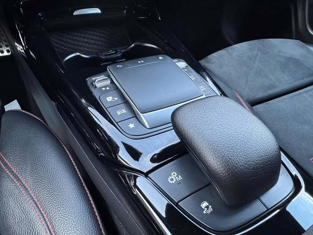 Mercedes-Benz CLA 35 AMG