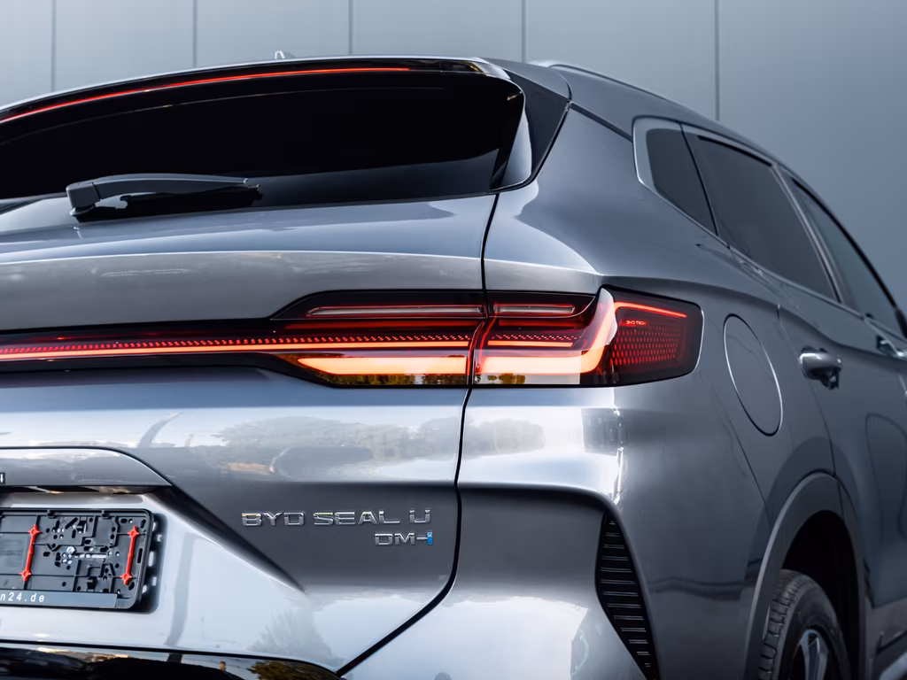 BYD SEAL U