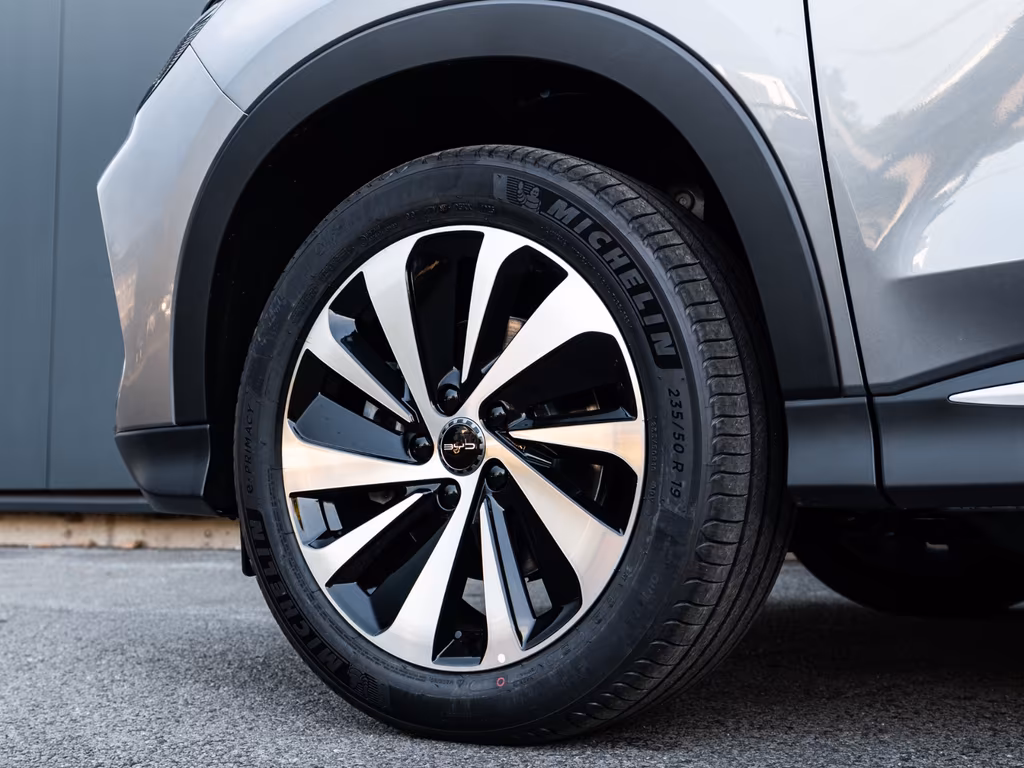 BYD SEAL U