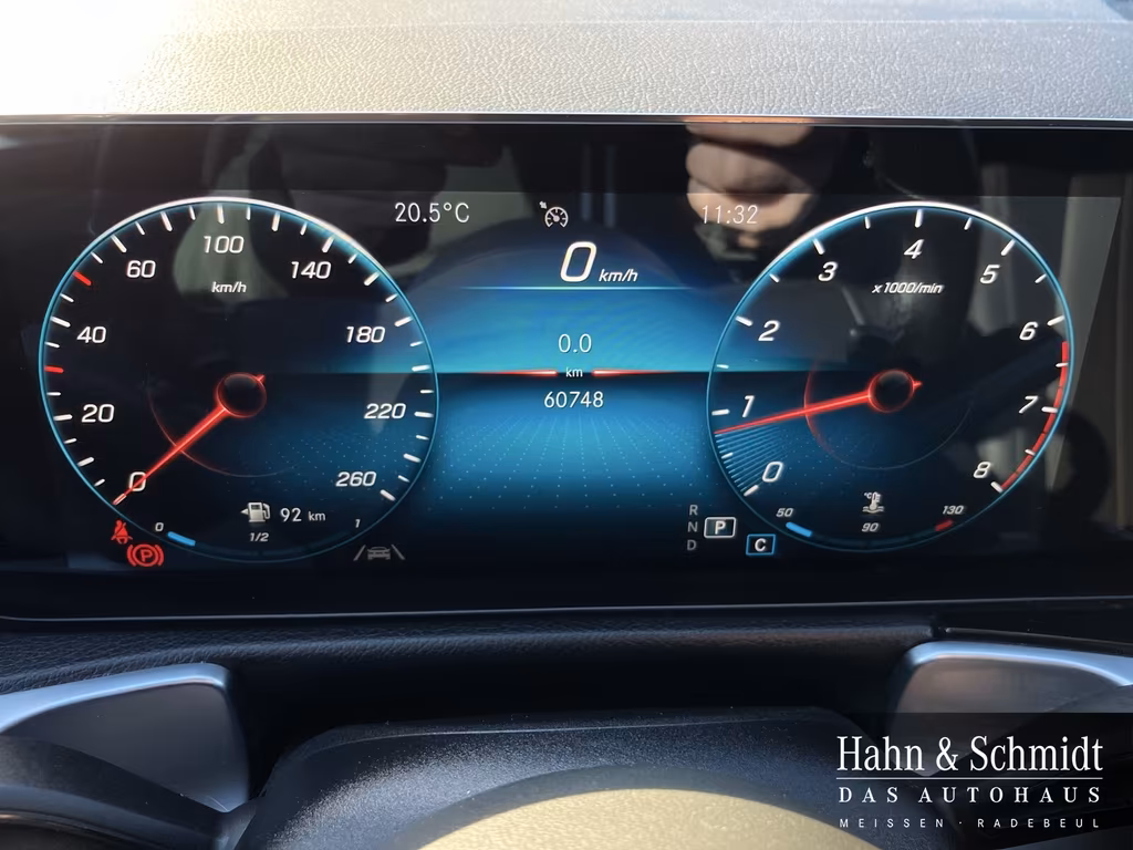 Mercedes-Benz GLB 200