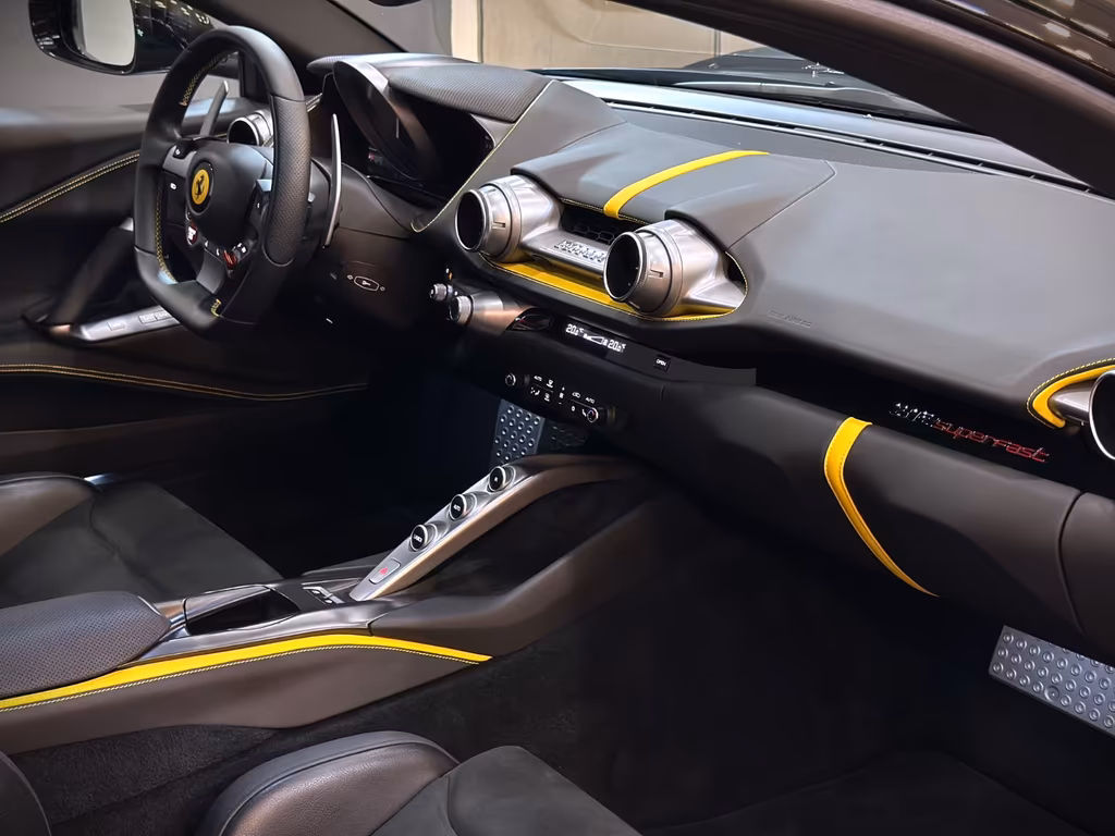 Ferrari 812