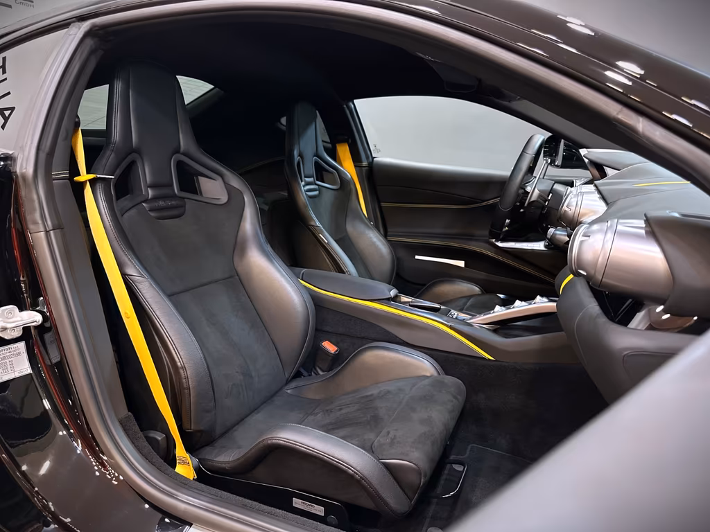 Ferrari 812