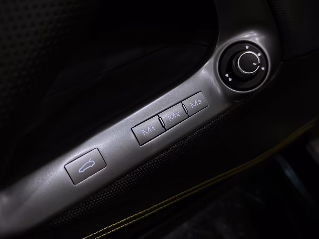 Ferrari 812