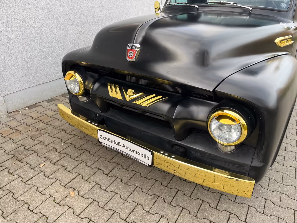 Ford F 100