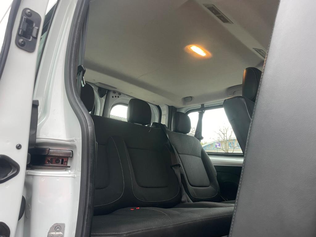 Nissan NV300