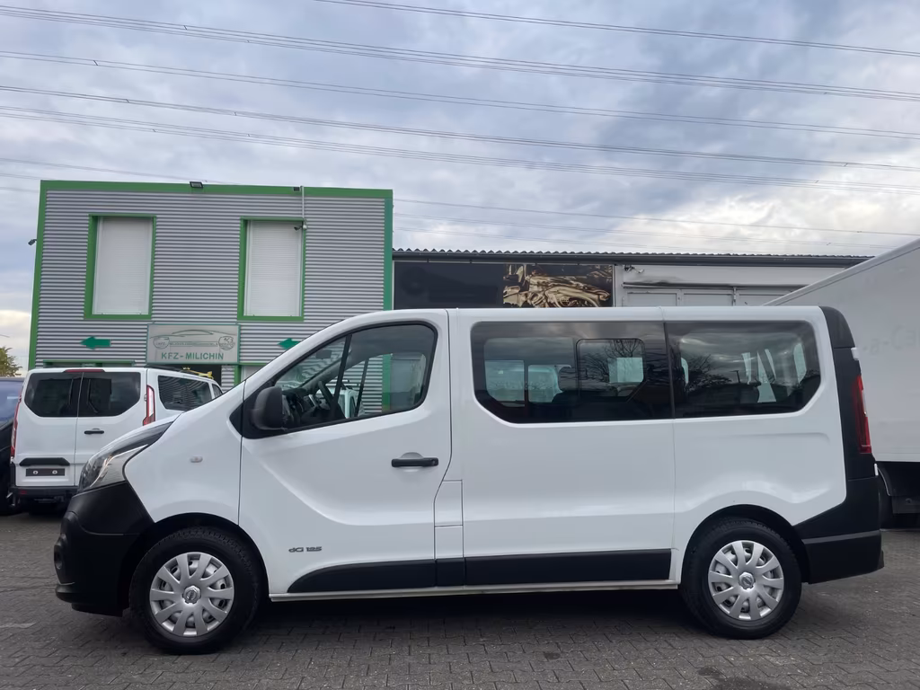 Nissan NV300