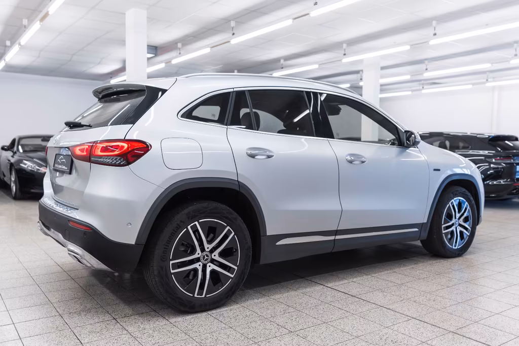 Mercedes-Benz GLA 250