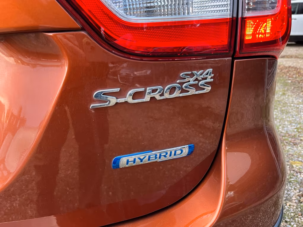 Suzuki (SX4) S-Cross