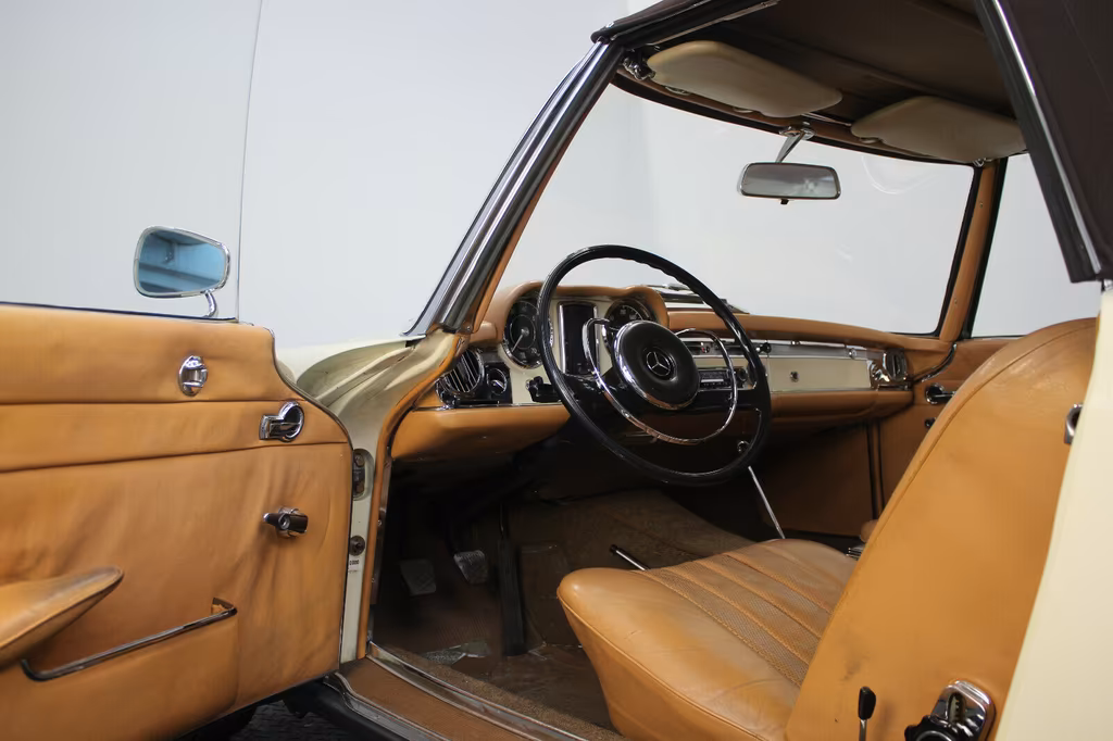 Mercedes-Benz 250