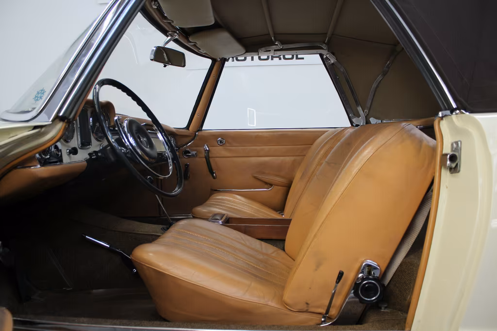 Mercedes-Benz 250