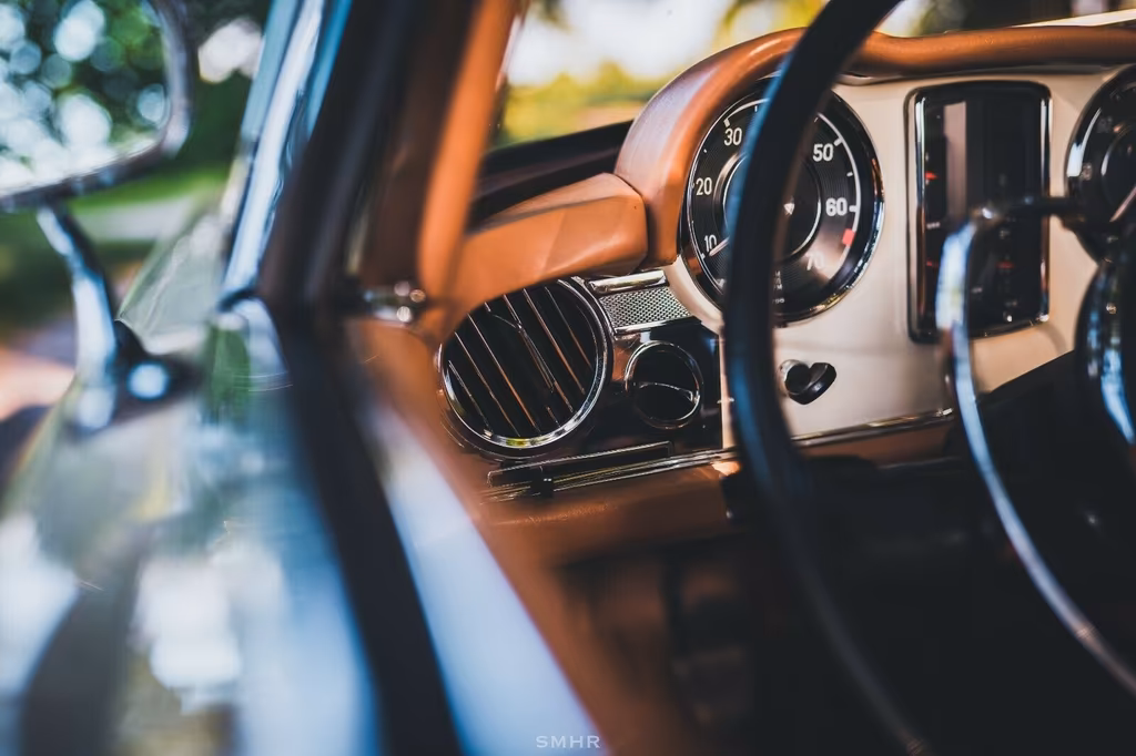 Mercedes-Benz 250