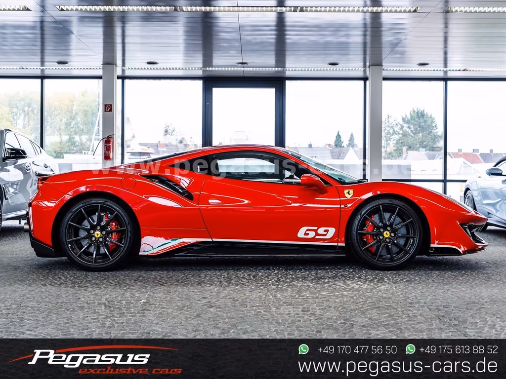 Ferrari 488 Pista