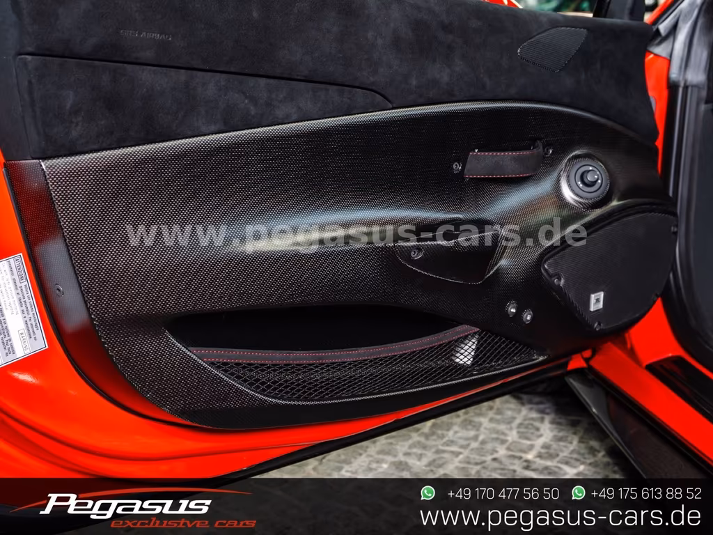 Ferrari 488 Pista
