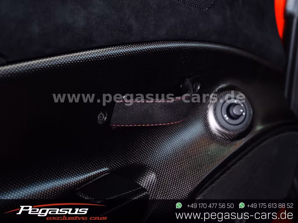 Ferrari 488 Pista