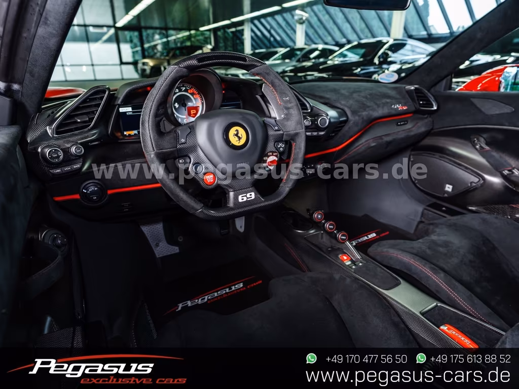 Ferrari 488 Pista