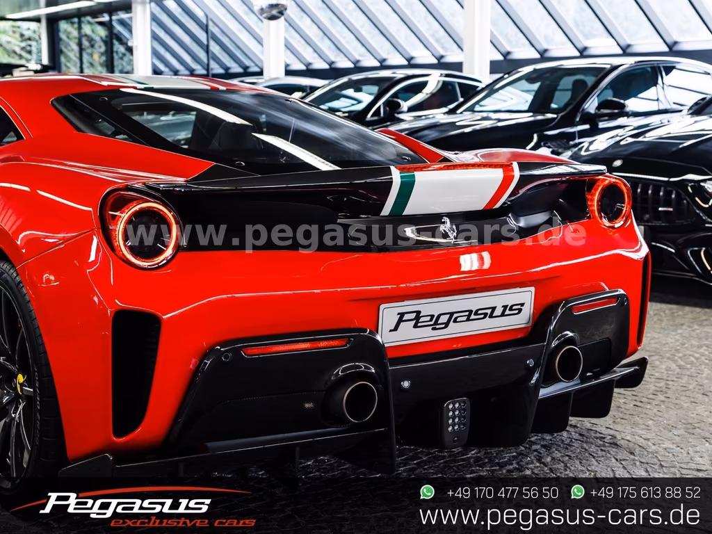 Ferrari 488 Pista