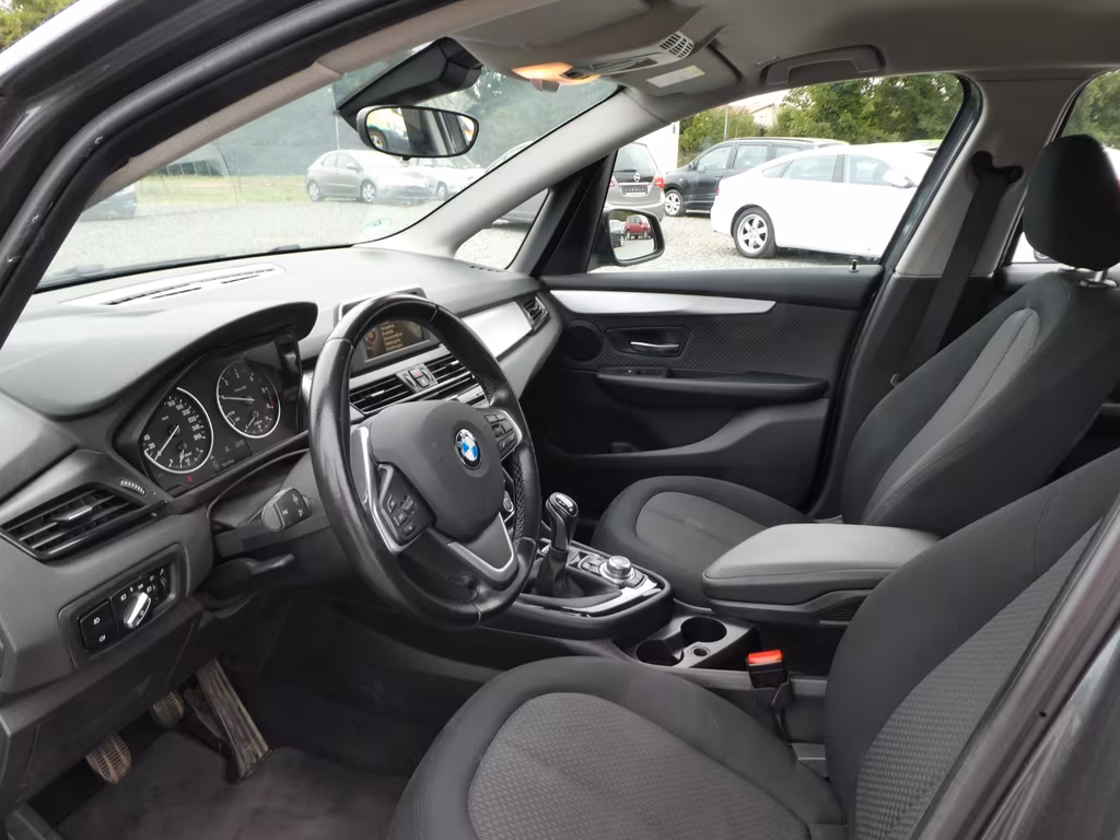 BMW 214
