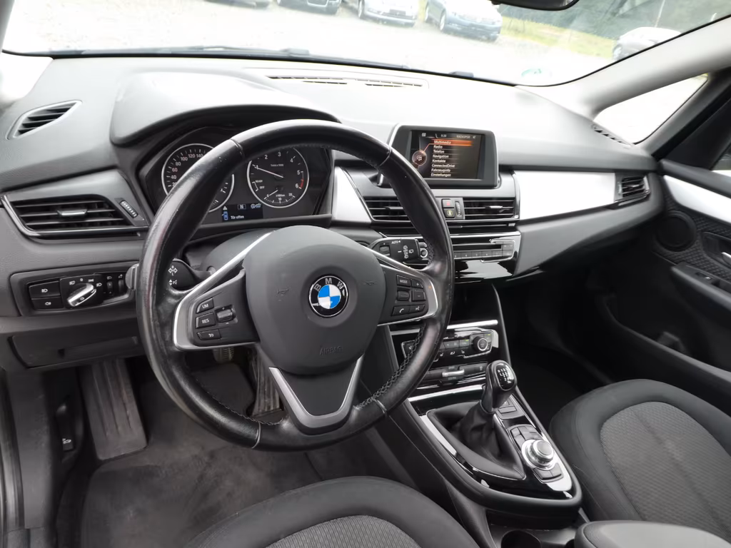 BMW 214