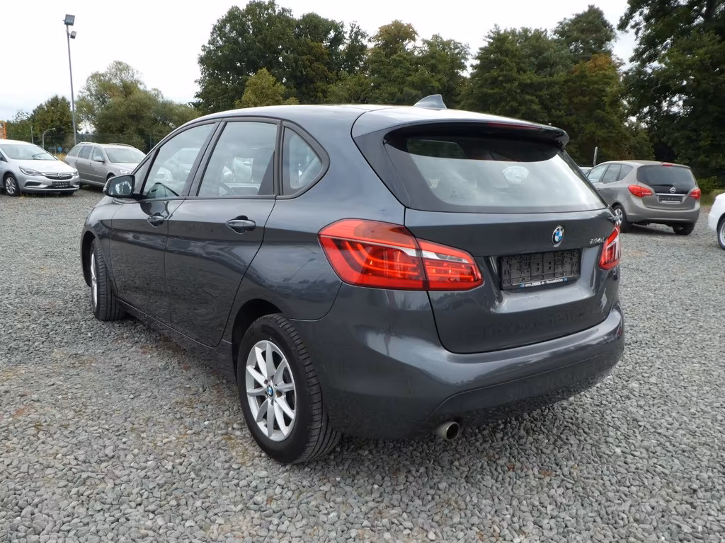 BMW 214