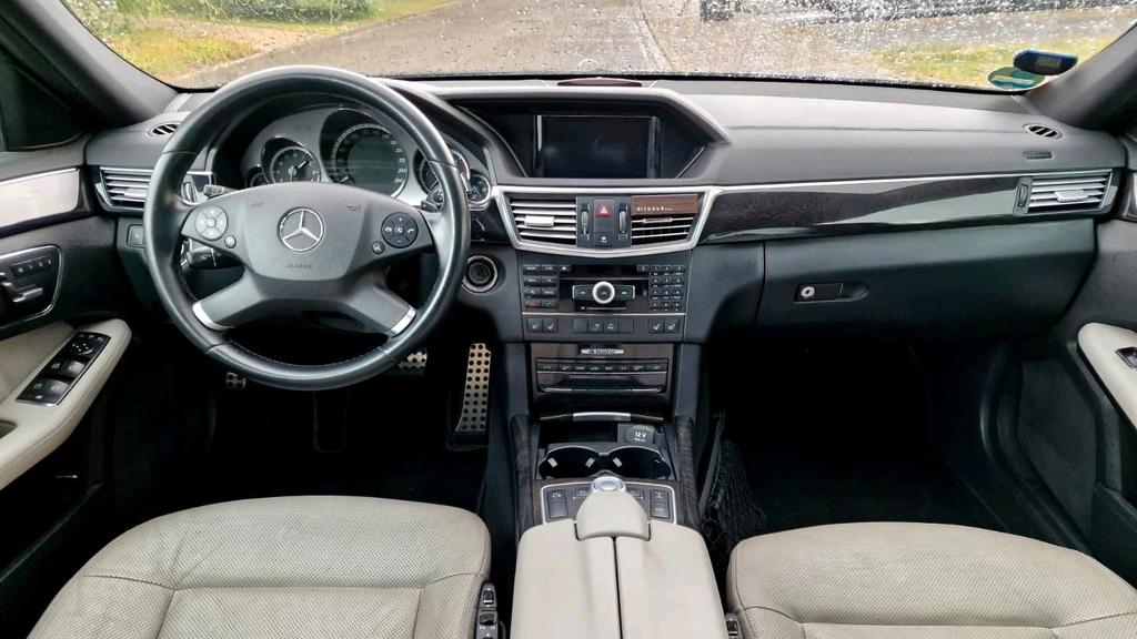 Mercedes-Benz E 350