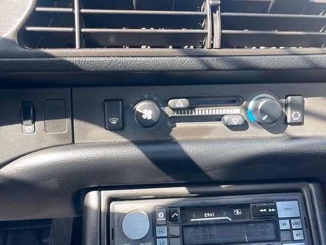 Porsche 944