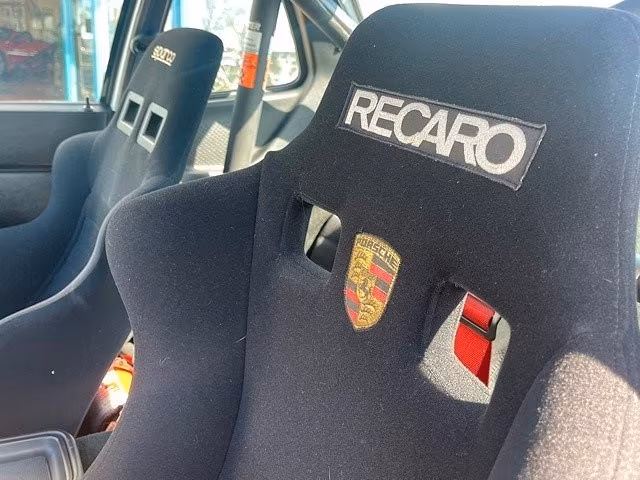 Porsche 944