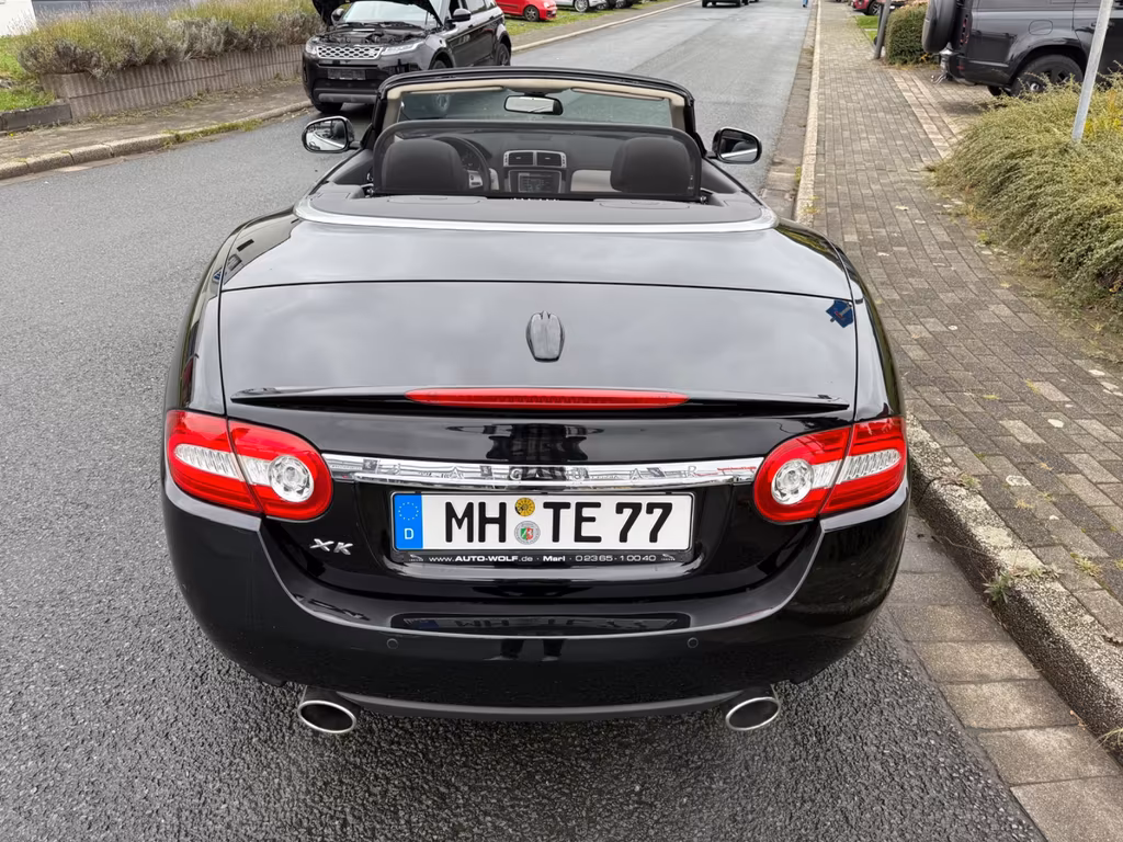 Jaguar XK
