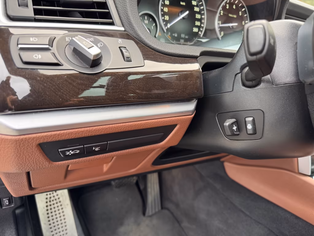 BMW 550