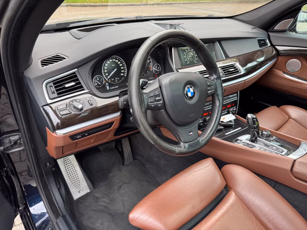 BMW 550