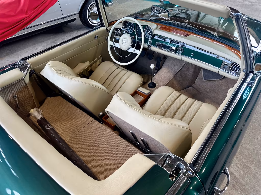 Mercedes-Benz 250