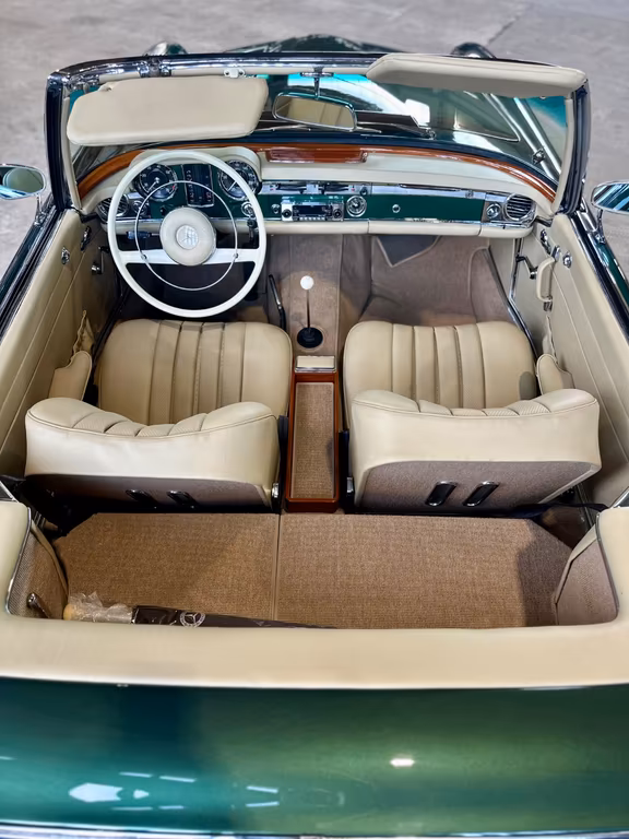 Mercedes-Benz 250