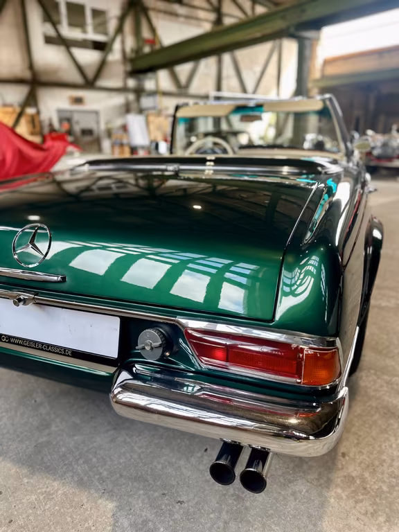 Mercedes-Benz 250
