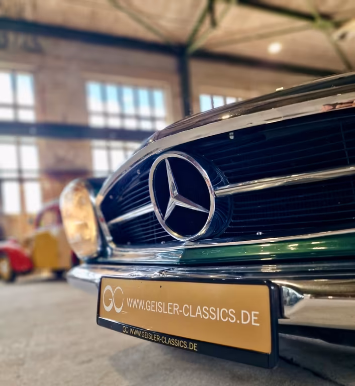 Mercedes-Benz 250