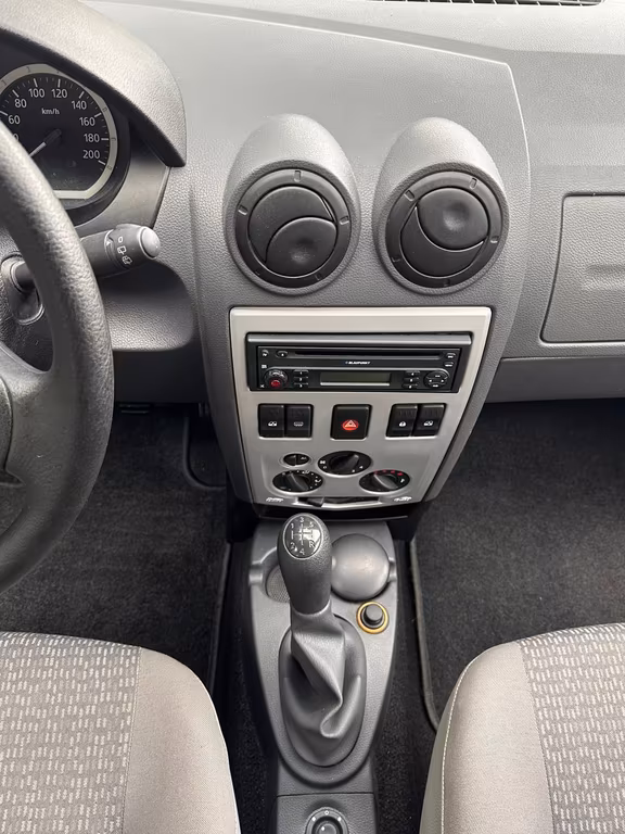Dacia Logan