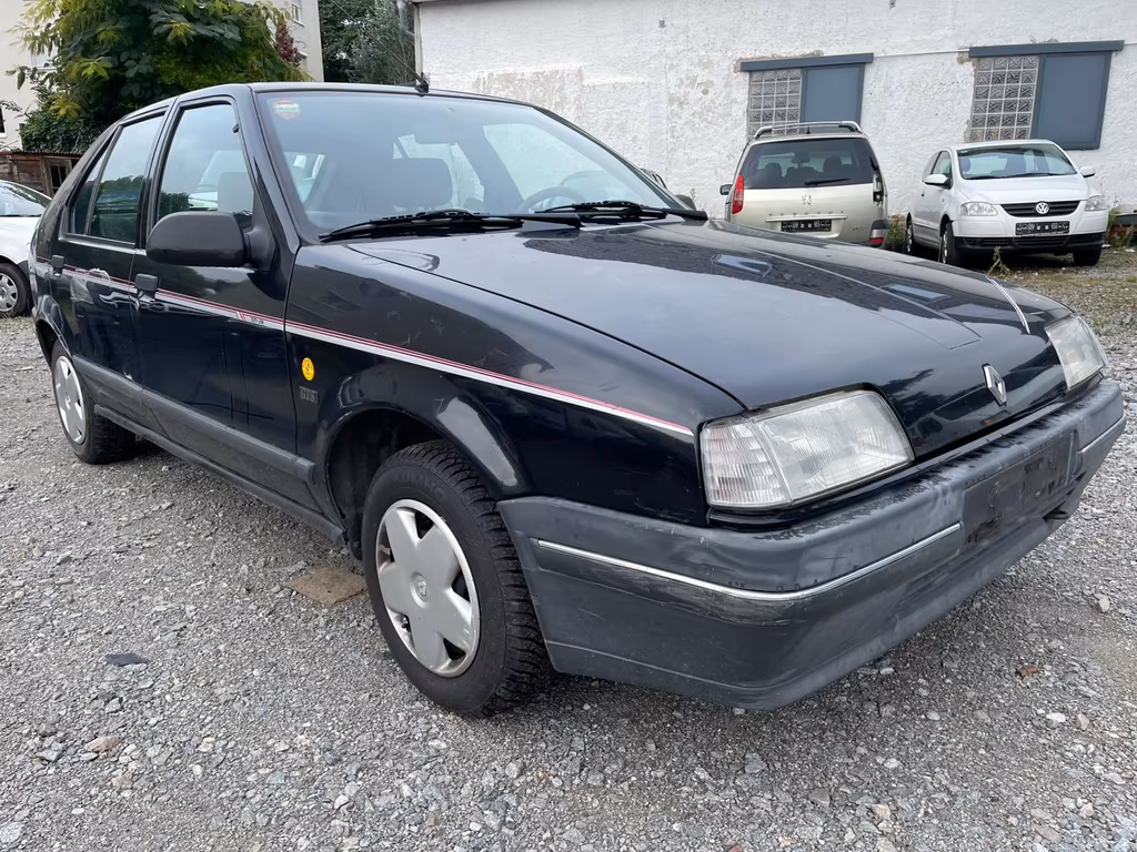 Renault R 19