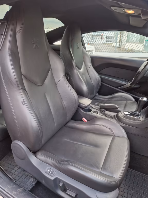 Peugeot RCZ