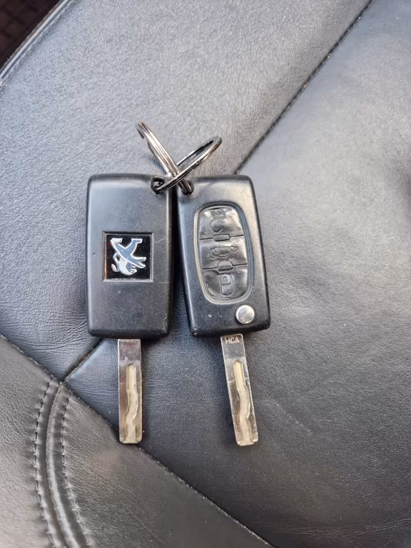 Peugeot RCZ