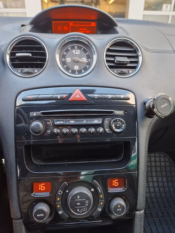 Peugeot RCZ