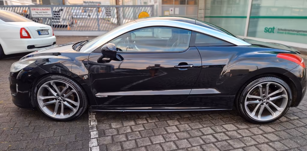 Peugeot RCZ