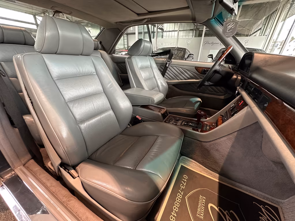Mercedes-Benz 560