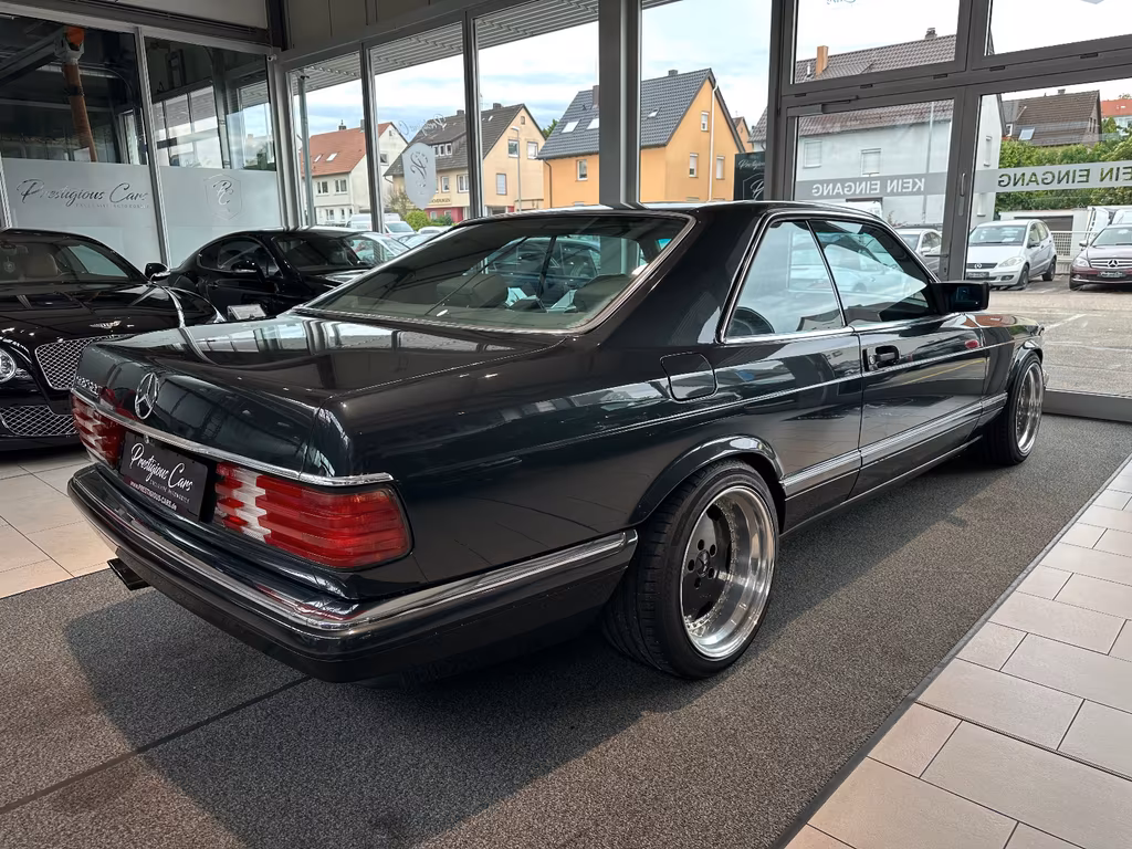 Mercedes-Benz 560