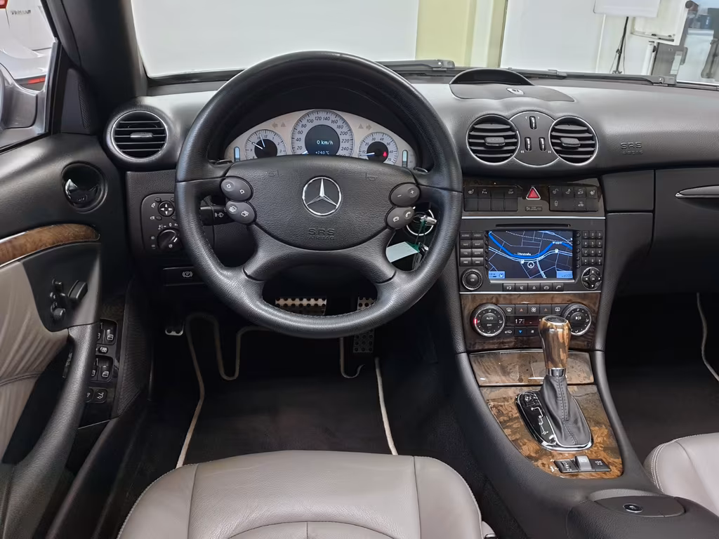 Mercedes-Benz CLK 500