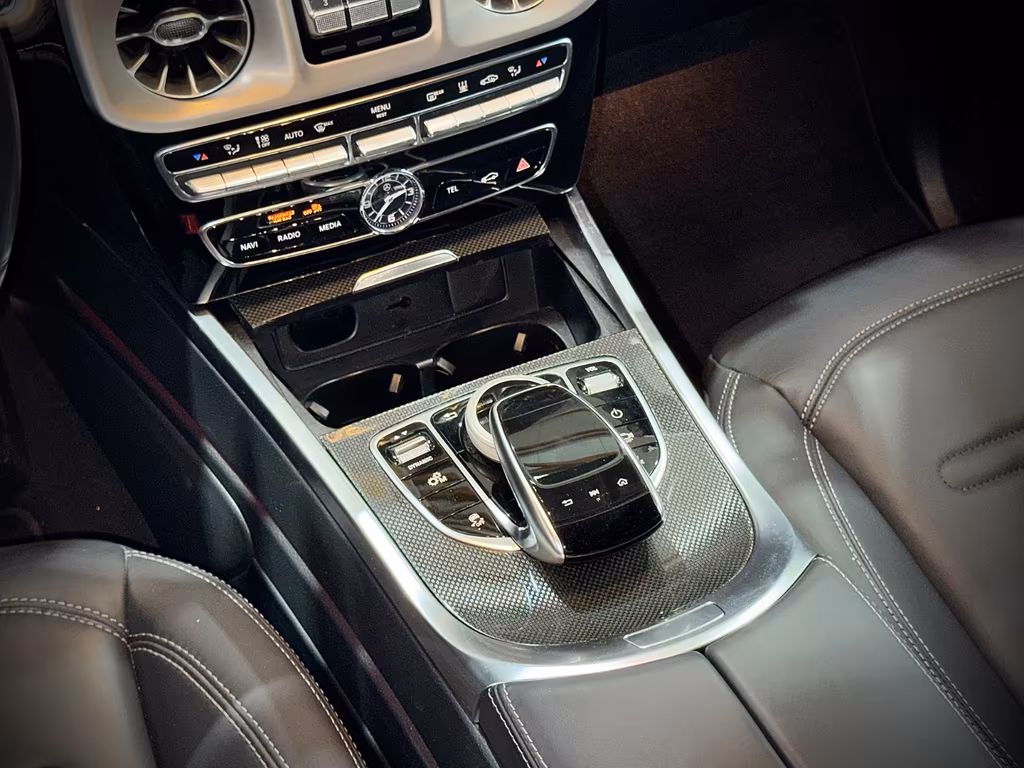 Mercedes-Benz G 400