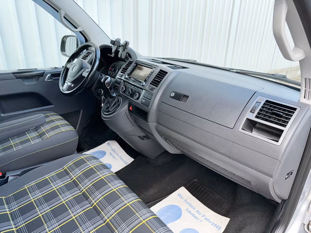 Volkswagen T5 Kombi
