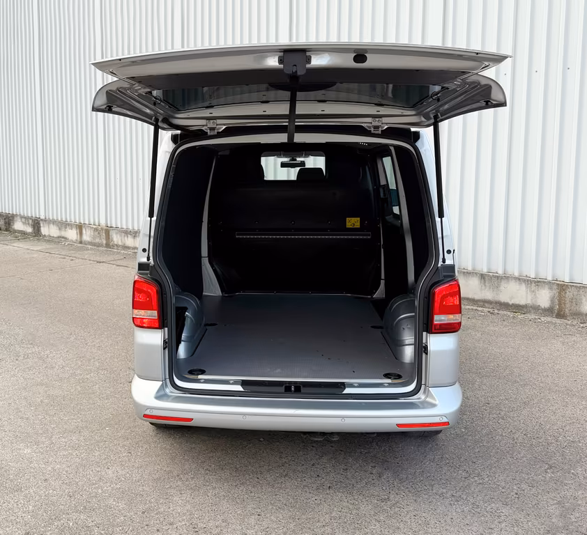 Volkswagen T5 Kombi