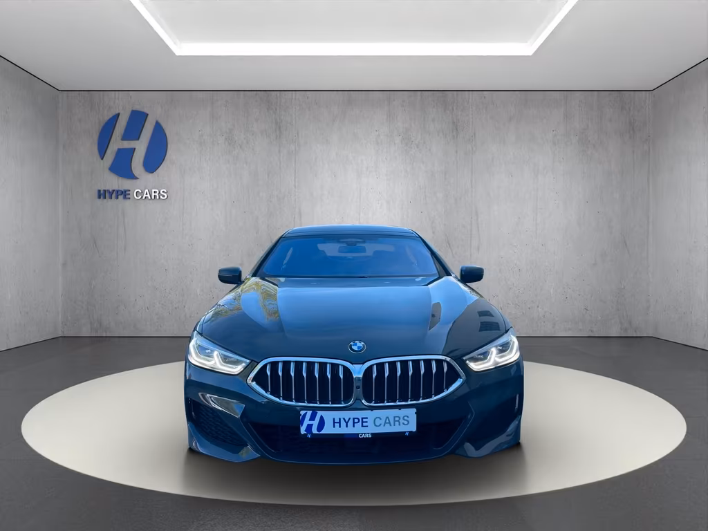 BMW 840