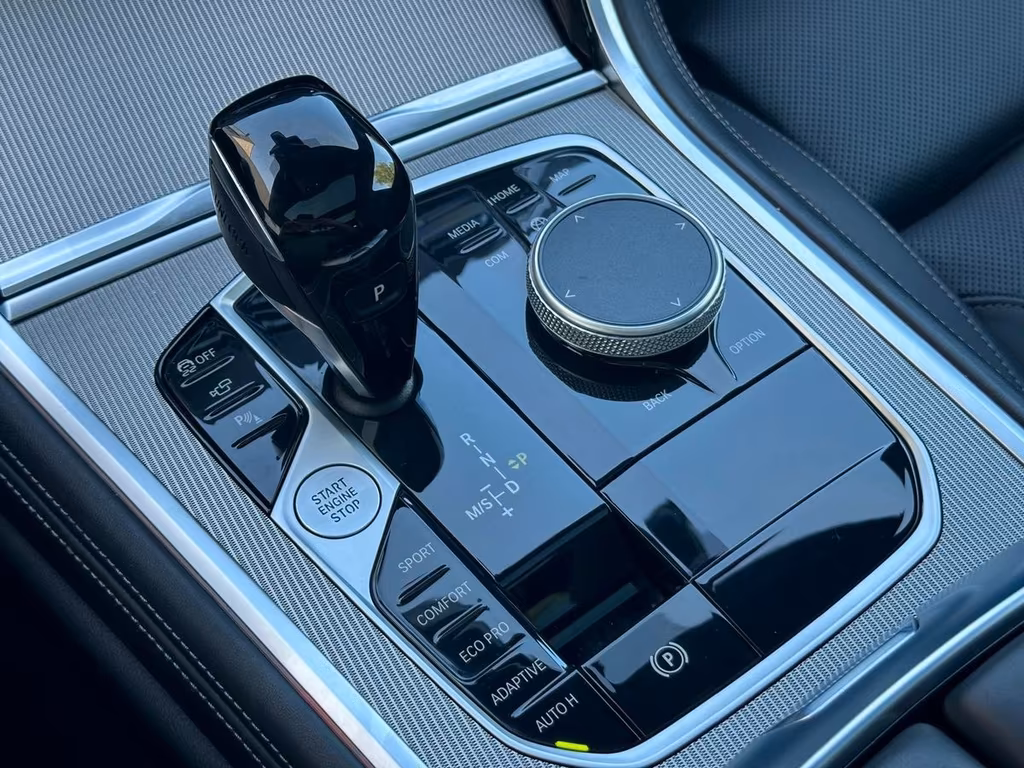 BMW 840
