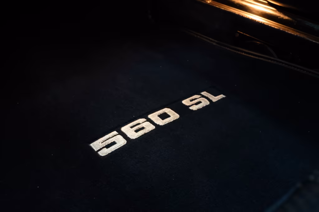 Mercedes-Benz SL 560