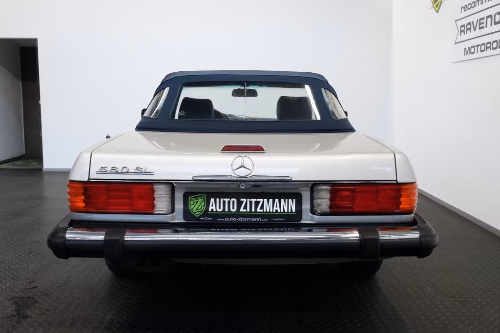 Mercedes-Benz SL 560
