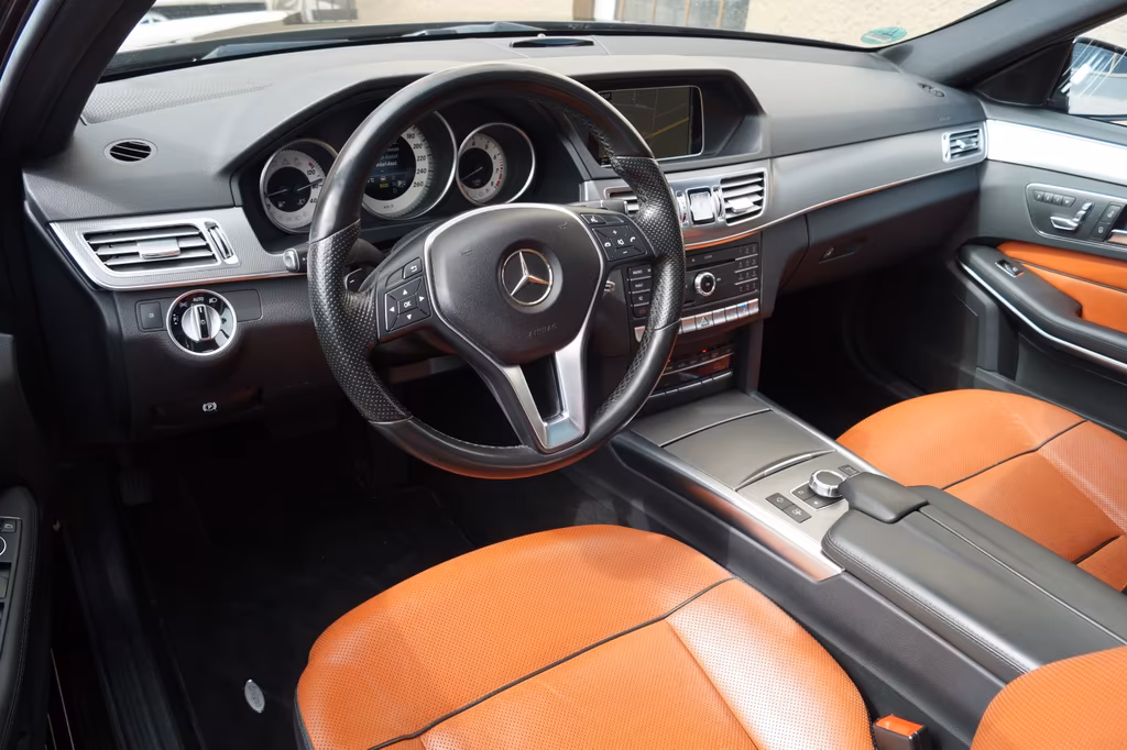 Mercedes-Benz E 500